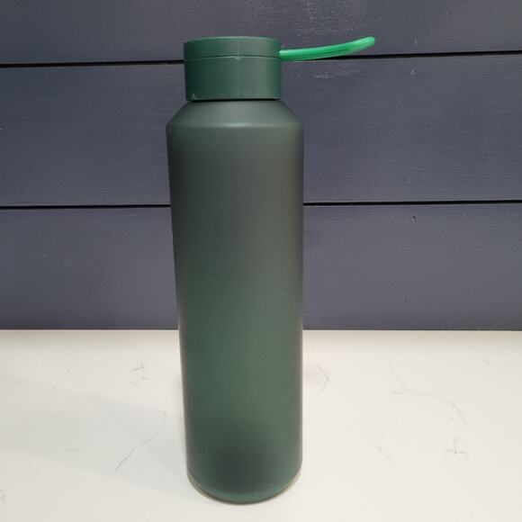 NWOT 2022 Dark Forest Green Starbucks Lightweight Plastic Water Bottle 24 Oz. - Picture 2 of 6